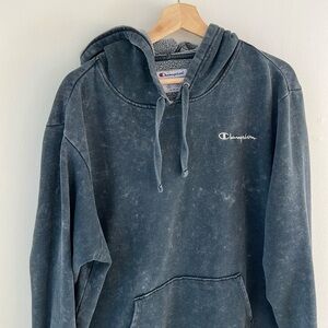 Champion Classic Cotton Distressed Look Graphic Hoodie Size Large